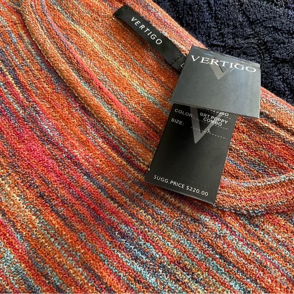NWT Vertigo Sweater - Picture 2 of 7